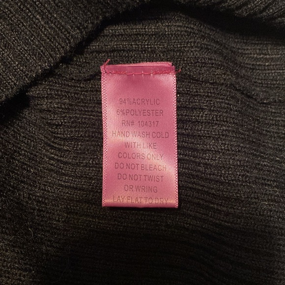 Sleeveless cowl/turtleneck sweater - Picture 3 of 3